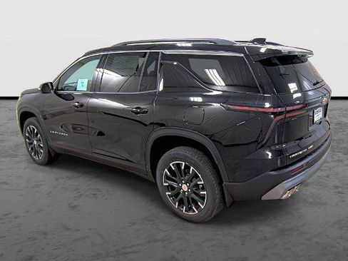New 2026 Chevrolet Traverse LT w/ Sun and Wheel Package image 2