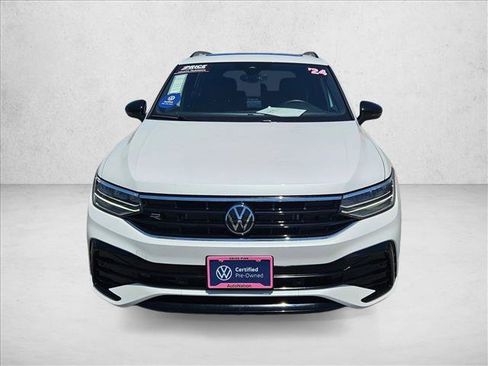 Used 2024 Volkswagen Tiguan SE R-Line FWD image 2