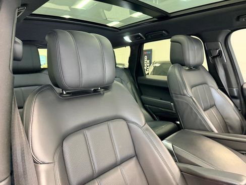 Used 2021 Land Rover Range Rover Sport HSE Silver Edition image 31