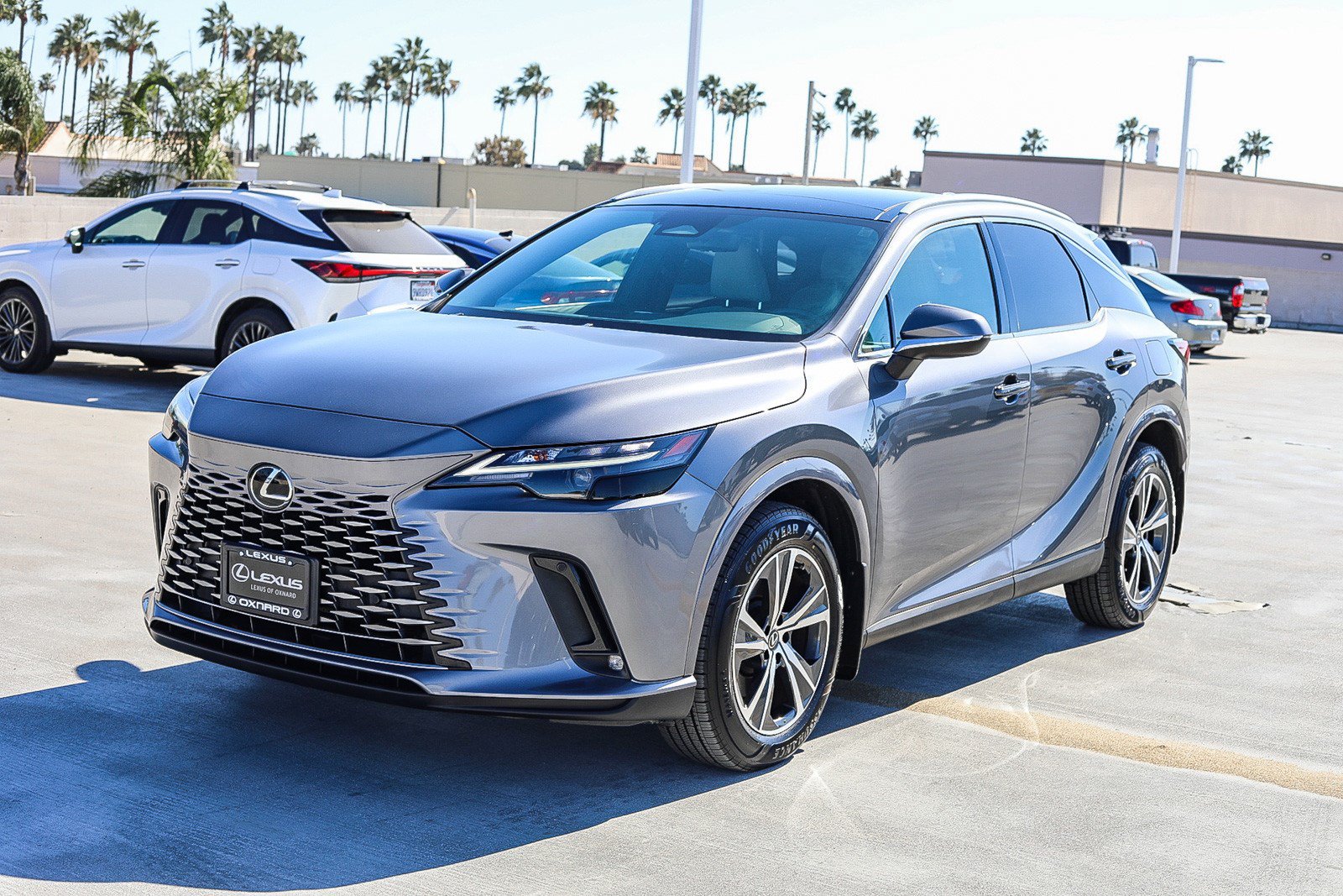 Used 2023 Lexus RX 350 w/ Accessory Package (Z1) AWD/4WD image 3