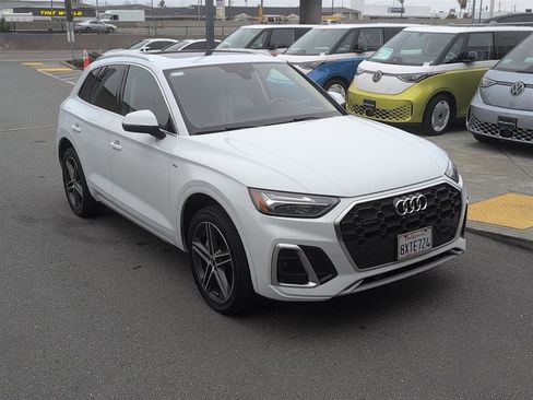 Used 2021 Audi Q5 e Premium Plus w/ Premium Plus Package image 5