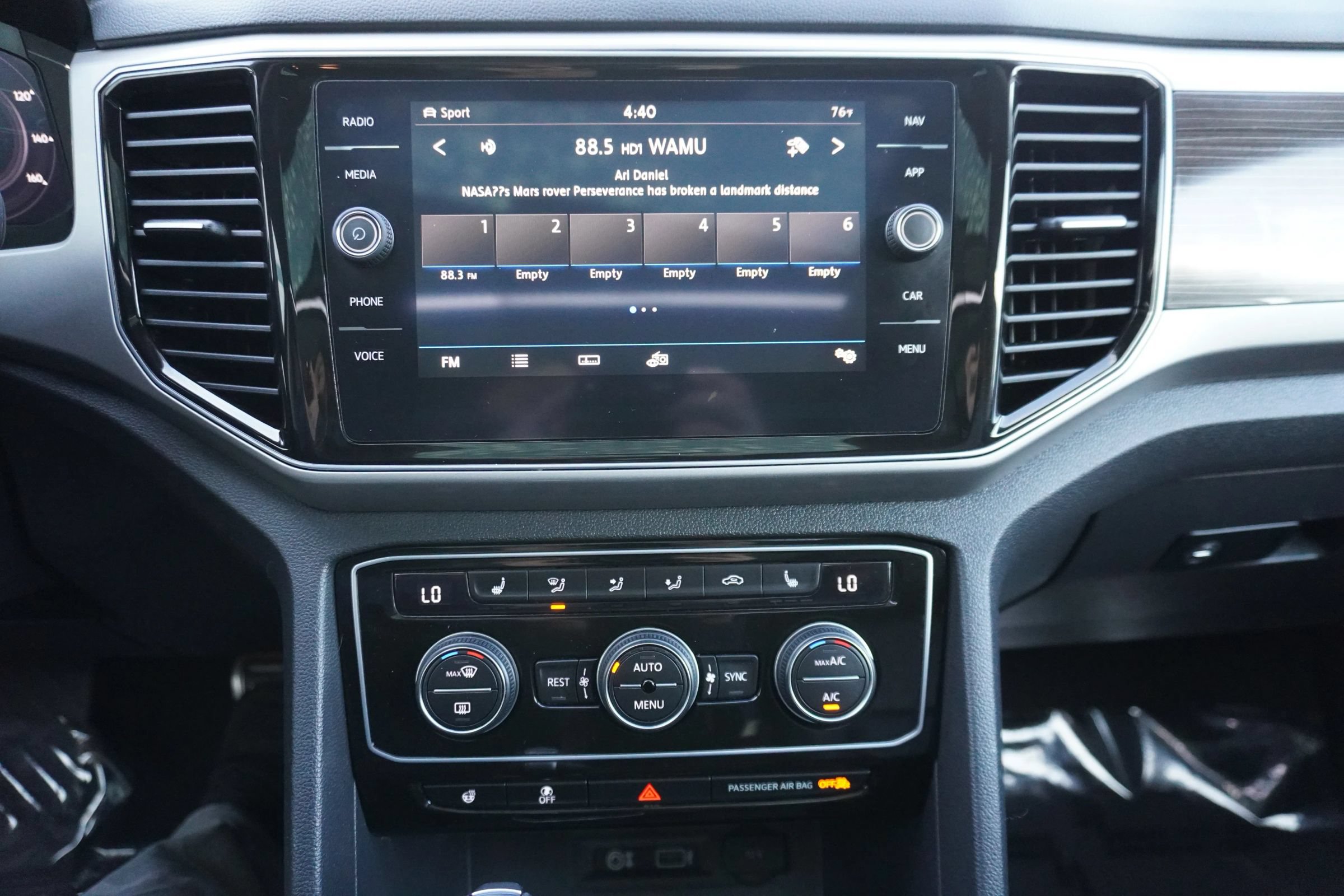 Used 2019 Volkswagen Atlas SEL R-Line AWD/4WD image 21