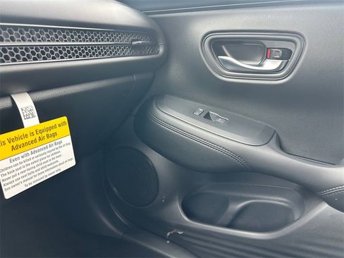 New 2026 Honda HR-V LX image 15