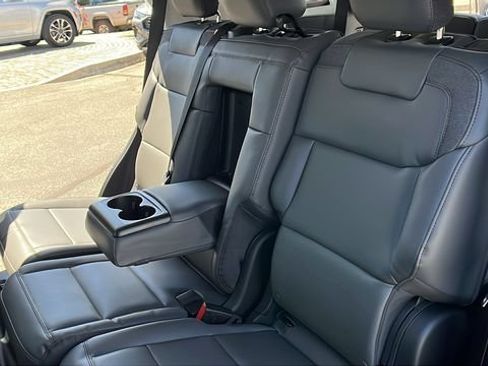New 2026 Ford Explorer Active w/ Active Comfort Package RWD image 19
