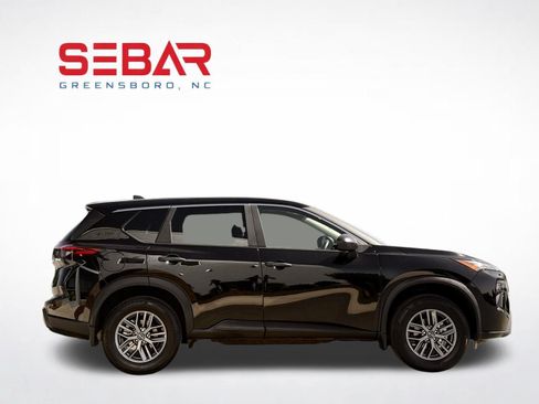 Used 2025 Nissan Rogue S FWD image 8