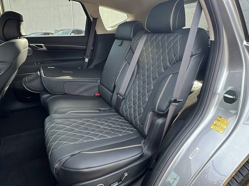 Used 2024 Genesis GV80 3.5T w/ Prestige Package image 38