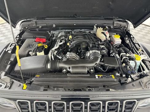 Used 2024 Jeep Wrangler Unlimited Rubicon AWD/4WD image 25