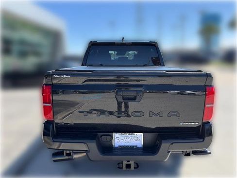 Used 2024 Toyota Tacoma TRD Sport image 8