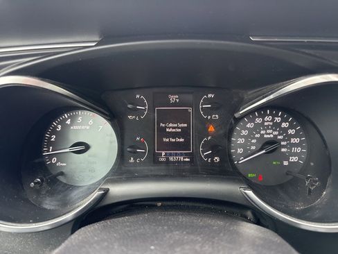 Used 2018 Toyota Sequoia SR5 image 18