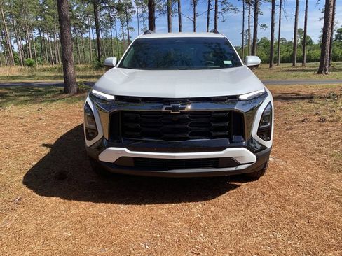 New 2026 Chevrolet Equinox ACTIV image 7