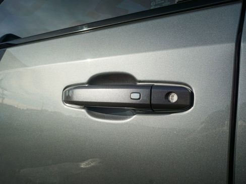 Used 2019 GMC Sierra 1500 AT4 w/ AT4 Premium Package image 10