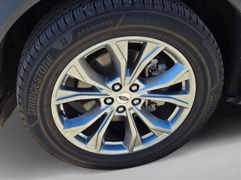 Used 2022 Ford Explorer Limited w/ Equipment Group 301A image 24