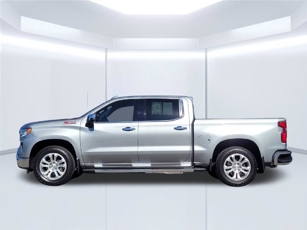 Used 2024 Chevrolet Silverado 1500 LTZ AWD/4WD image 7