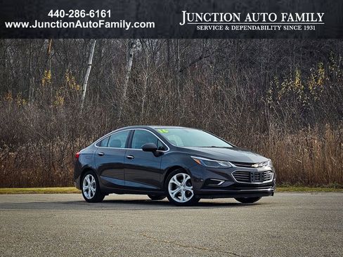 Used 2016 Chevrolet Cruze Premier image 1
