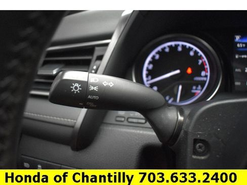 Used 2023 Toyota Camry SE FWD image 10