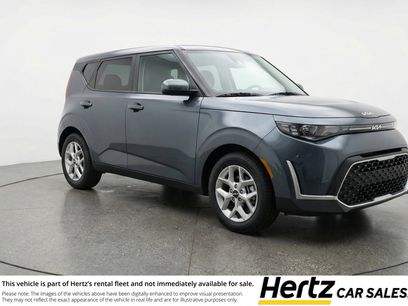 Used 2025 Kia Soul LX w/ LX Technology Package