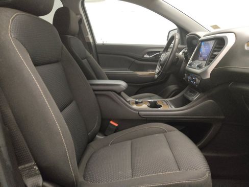 Used 2022 GMC Acadia SLE FWD image 21