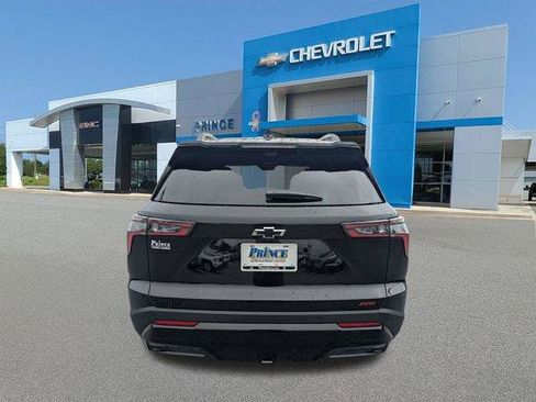 New 2026 Chevrolet Equinox RS w/ Convenience Package III FWD image 4