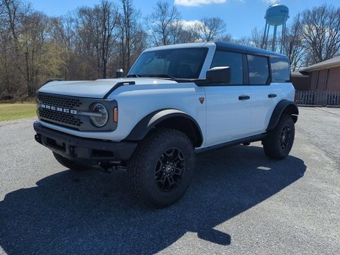 New 2026 Ford Bronco Badlands AWD/4WD image 6