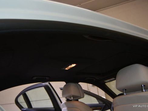 Used 2014 BMW 740i image 19