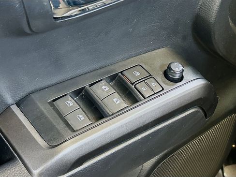 Used 2023 Toyota Tacoma TRD Sport w/ Advanced Technology Package image 17