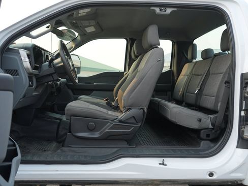 Used 2023 Ford F250 XL w/ FX4 Off-Road Package AWD/4WD image 18