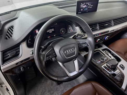 Used 2019 Audi Q7 2.0T Premium w/ Cold Weather Package image 23