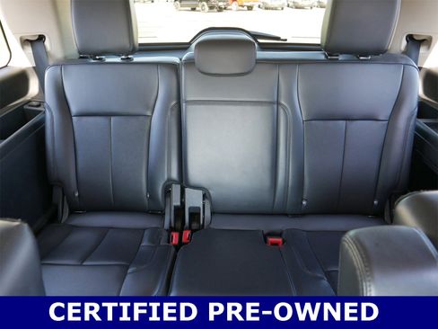 Certified 2024 Ford Expedition XLT image 17