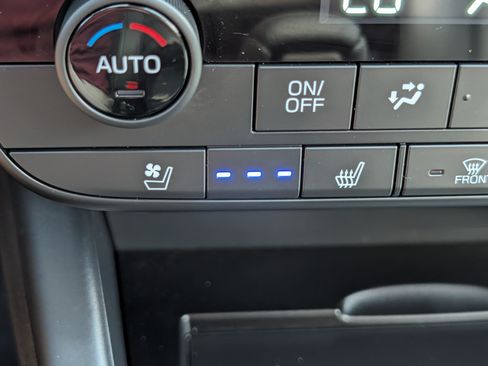 Certified 2026 Subaru Outback Touring XT AWD/4WD image 28