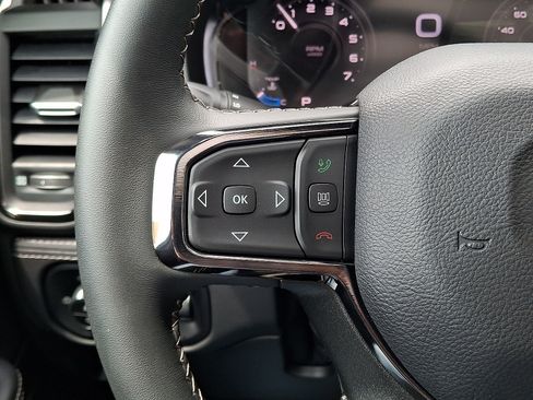Used 2024 RAM 1500 Limited AWD/4WD image 21