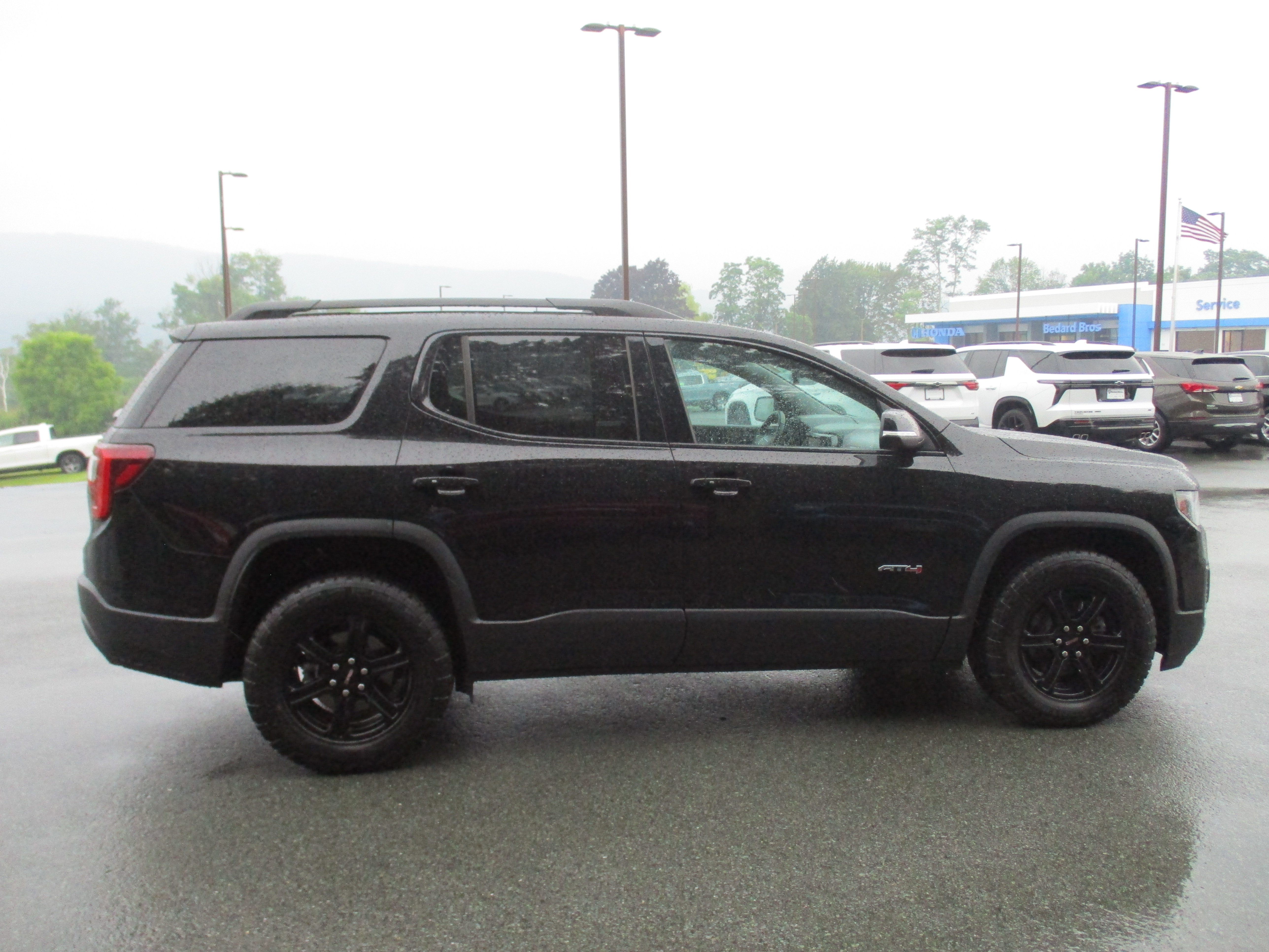 Certified 2023 GMC Acadia AT4 AWD/4WD image 4