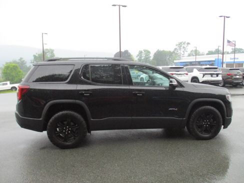 Certified 2023 GMC Acadia AT4 w/ Technology Package AWD/4WD image 4