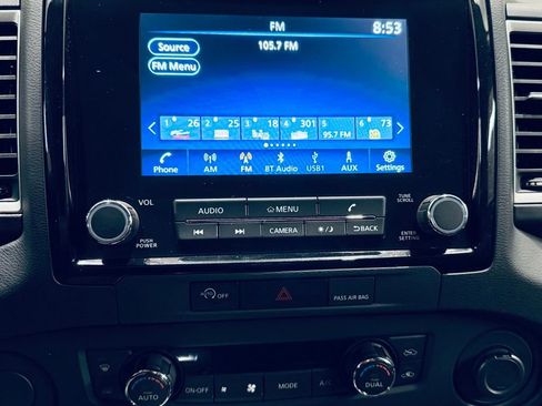 Used 2024 Nissan Frontier SL w/ Technology Package RWD image 11