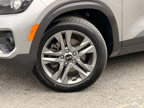 Used 2021 Kia Seltos LX image 26