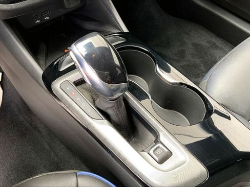 Used 2024 Buick Envista Sport Touring w/ Convenience I Package FWD image 16
