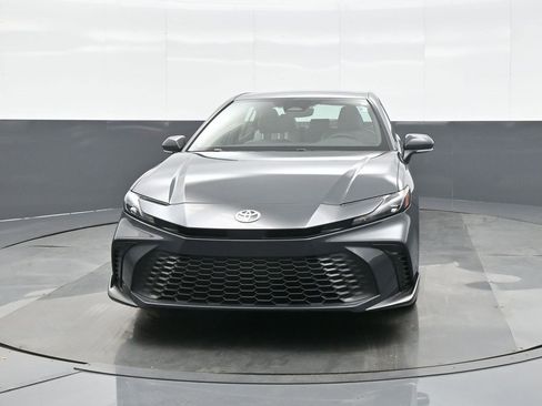 Certified 2025 Toyota Camry SE image 2