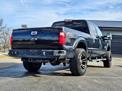 Used 2013 Ford F250 Lariat w/ Lariat Ultimate Pkg image 4