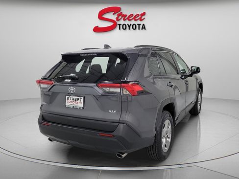 Certified 2025 Toyota RAV4 XLE FWD image 4