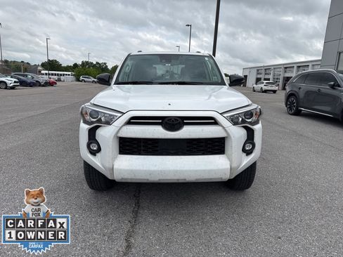 Used 2024 Toyota 4Runner SR5 RWD image 1
