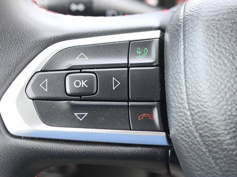 Used 2025 Jeep Compass Trailhawk AWD/4WD image 31