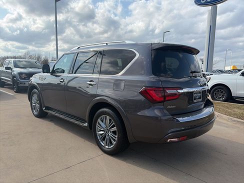 Used 2024 INFINITI QX80 Luxe RWD image 3