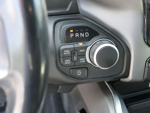 Used 2025 RAM 1500 Big Horn AWD/4WD image 17