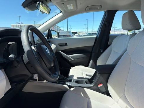 Used 2024 Toyota Corolla Cross L AWD/4WD image 19