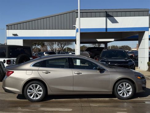 Certified 2023 Chevrolet Malibu LT image 3