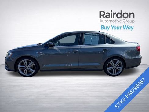 Used 2017 Volkswagen Jetta GLI FWD image 4