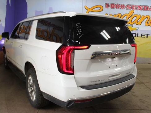 Used 2024 GMC Yukon XL SLT w/ SLT Luxury Package AWD/4WD image 6