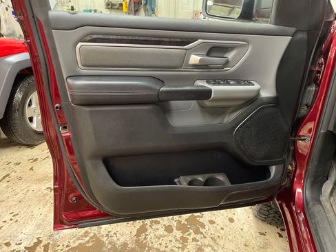 Used 2019 RAM 1500 Big Horn AWD/4WD image 15
