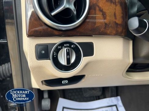 Used 2015 Mercedes-Benz GLK 350 2WD image 38