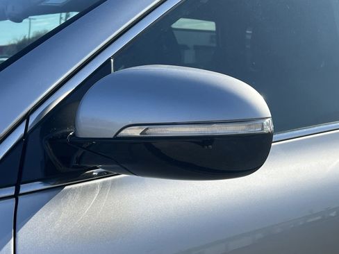 Used 2016 Kia Sorento LX w/ LX Convenience Package image 36