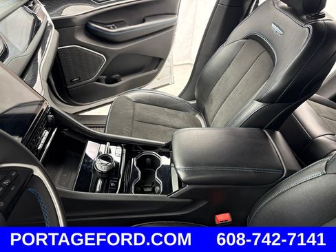 Used 2023 Jeep Grand Cherokee Trailhawk w/ Luxury Tech Group III AWD/4WD image 21